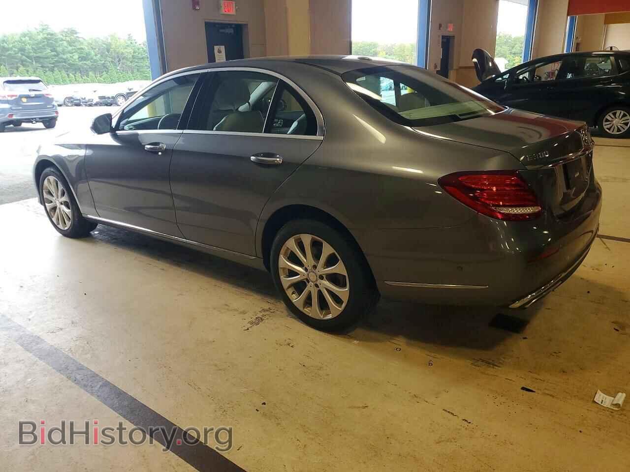 2017 MERCEDES-BENZ E-CLASS - VIN: WDDZF4KB6HA159628 - Фото 2