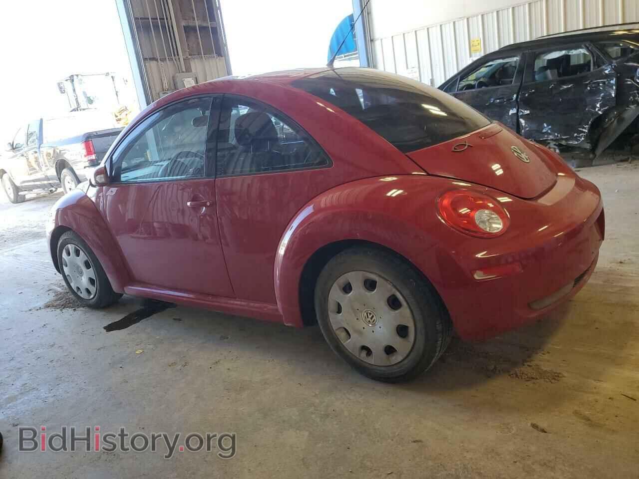 2010 VOLKSWAGEN BEETLE - VIN: 3VWPG3AG1AM006697 - Фото 2