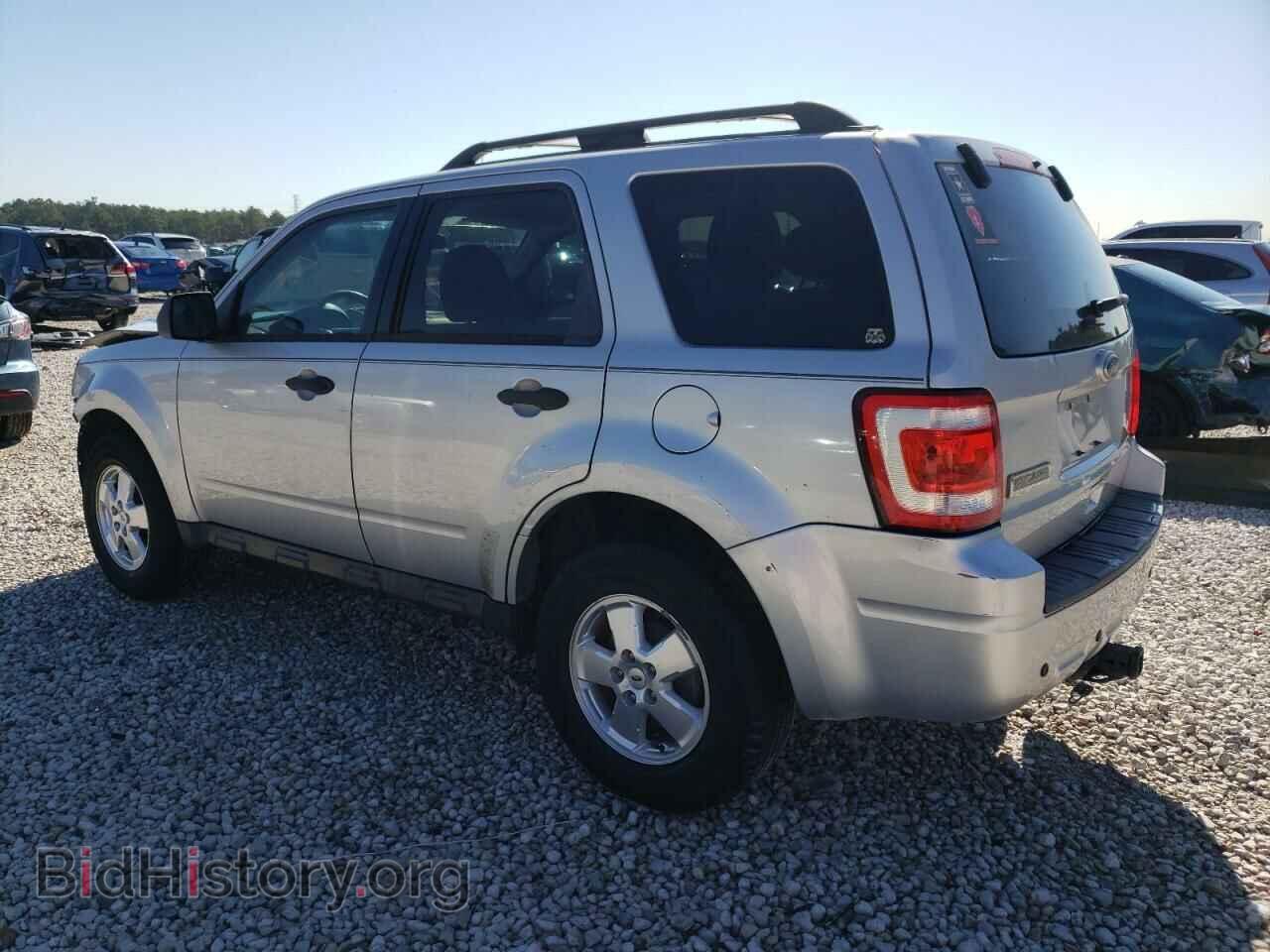 2011 FORD ESCAPE - VIN: 1FMCU0C75BKC65641 - Фото 2