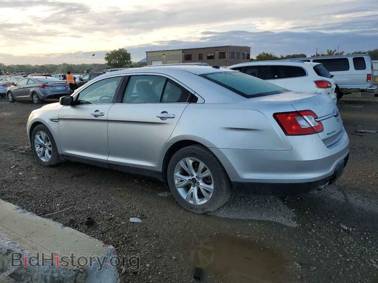 2010 FORD TAURUS - VIN: 1FAHP2EW3AG149010 - Фото 2