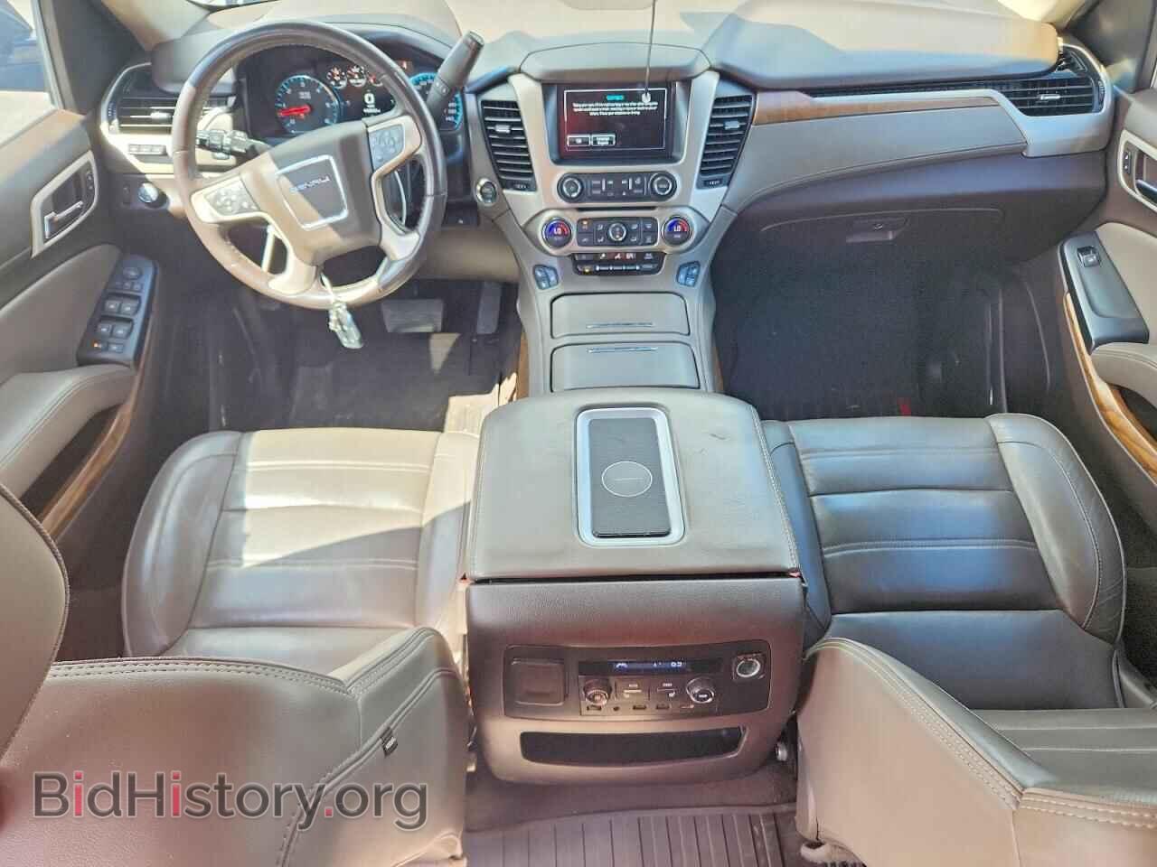 2019 GMC YUKON - VIN: 1GKS1HKJ5KR264277 - Photo 8