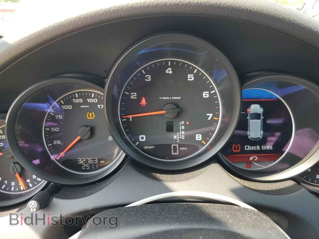 2016 PORSCHE CAYENNE - VIN: WP1AA2A26GKA10297 - Фото 9
