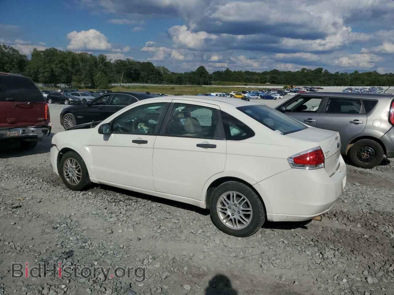 2010 FORD FOCUS - VIN: 1FAHP3FN8AW149778 - Фото 2
