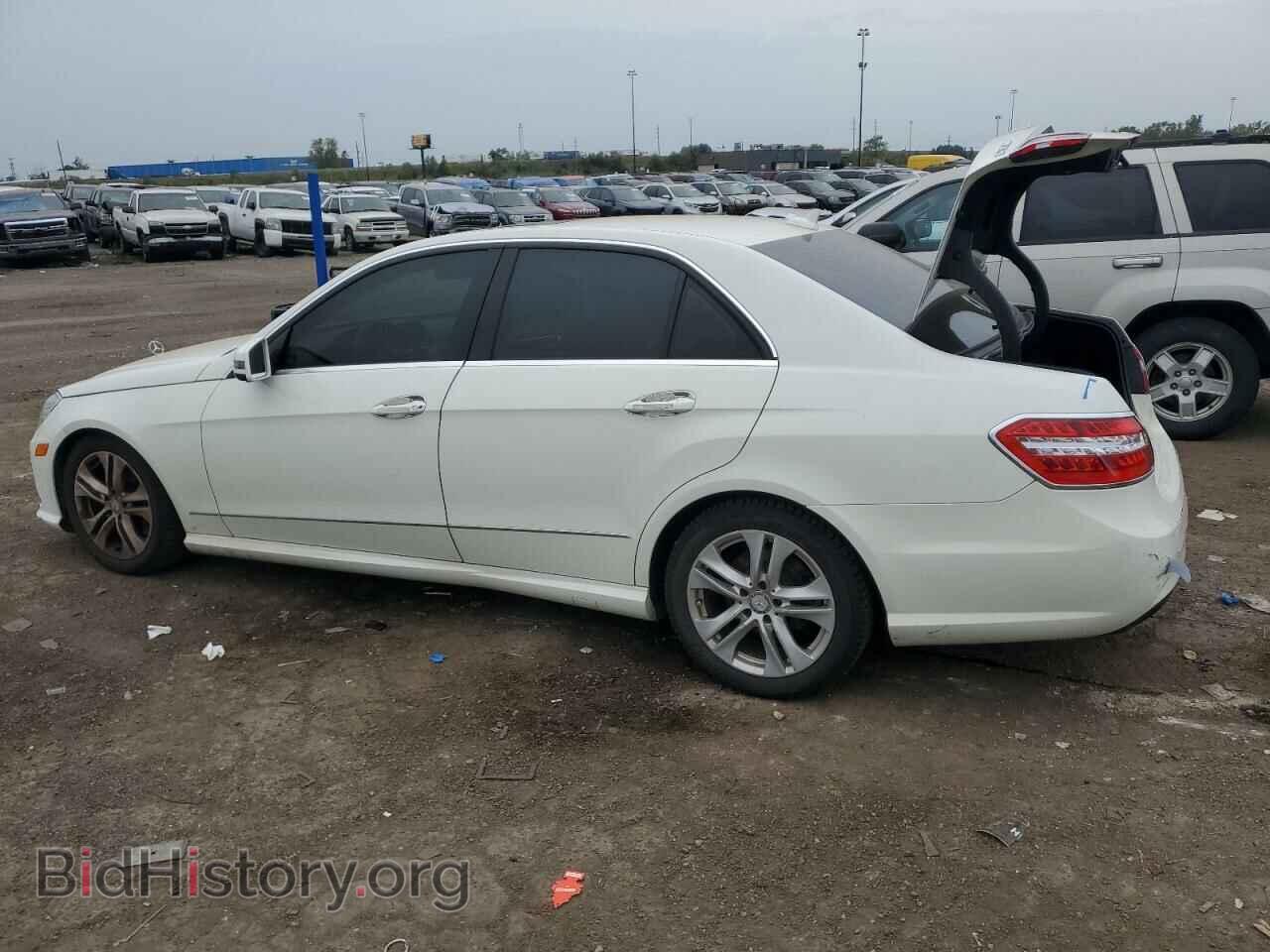 2011 MERCEDES-BENZ E-CLASS - VIN: WDDHF8HB1BA431682 - Фото 2