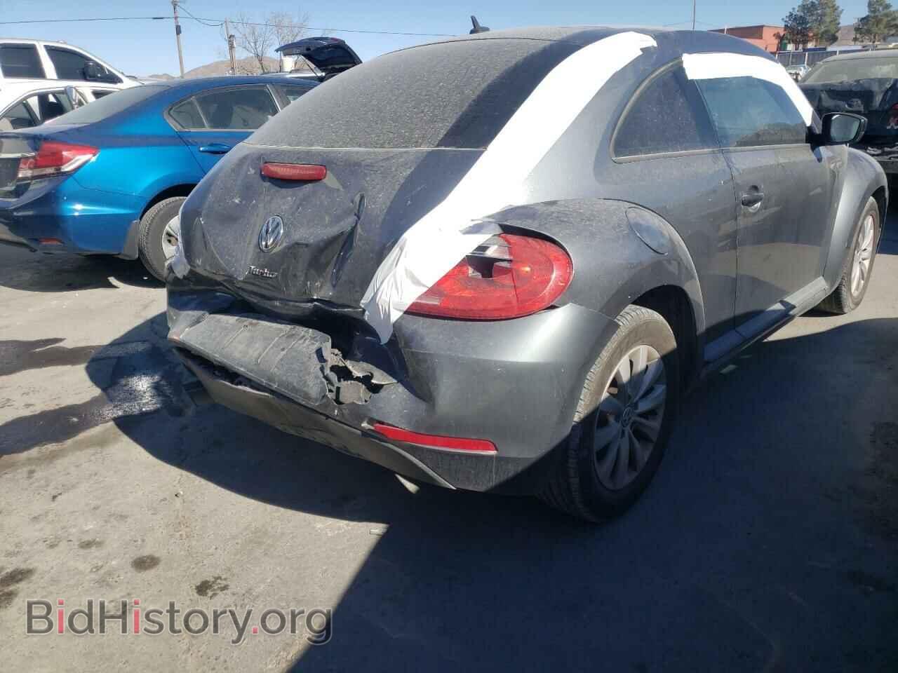 2016 VOLKSWAGEN BEETLE - VIN: 3VWF17AT3GM606776 - Фото 4