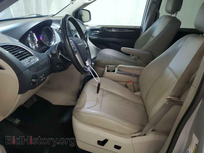 2011 Chrysler MINIVAN (VIN 2A4RR8DGXBR783480) — photo 7 of 13