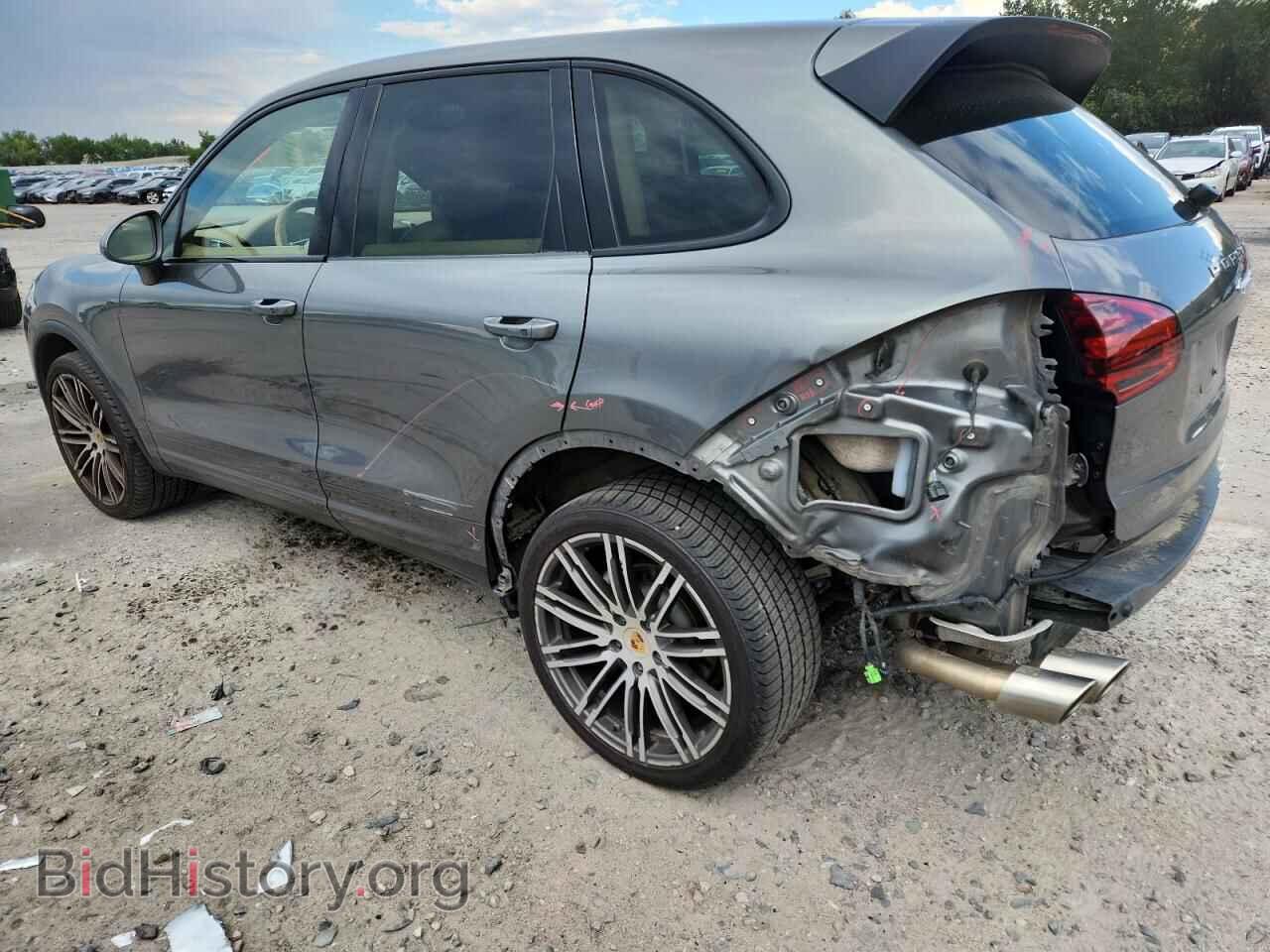 2017 PORSCHE CAYENNE - VIN: WP1AB2A27HLA50512 - Фото 2