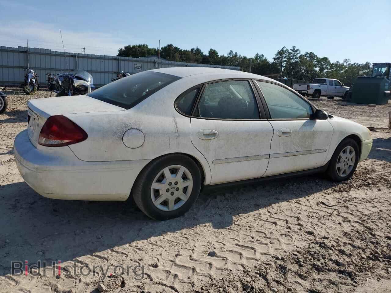 2005 FORD TAURUS - VIN: 1FAFP53U05A250394 - Фото 3