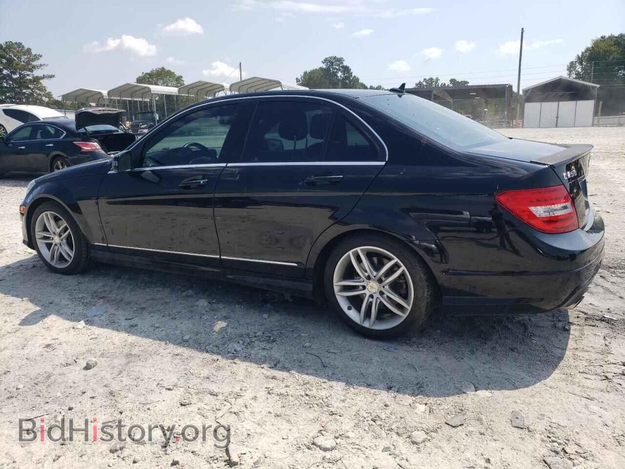 2014 MERCEDES-BENZ C-CLASS - VIN: WDDGF4HB3EA933389 - Фото 2