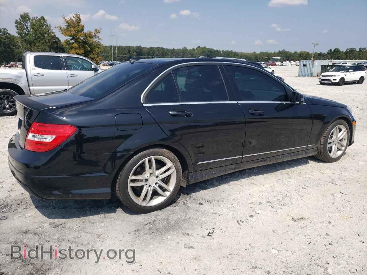 2014 MERCEDES-BENZ C-CLASS - VIN: WDDGF4HB3EA933389 - Фото 3