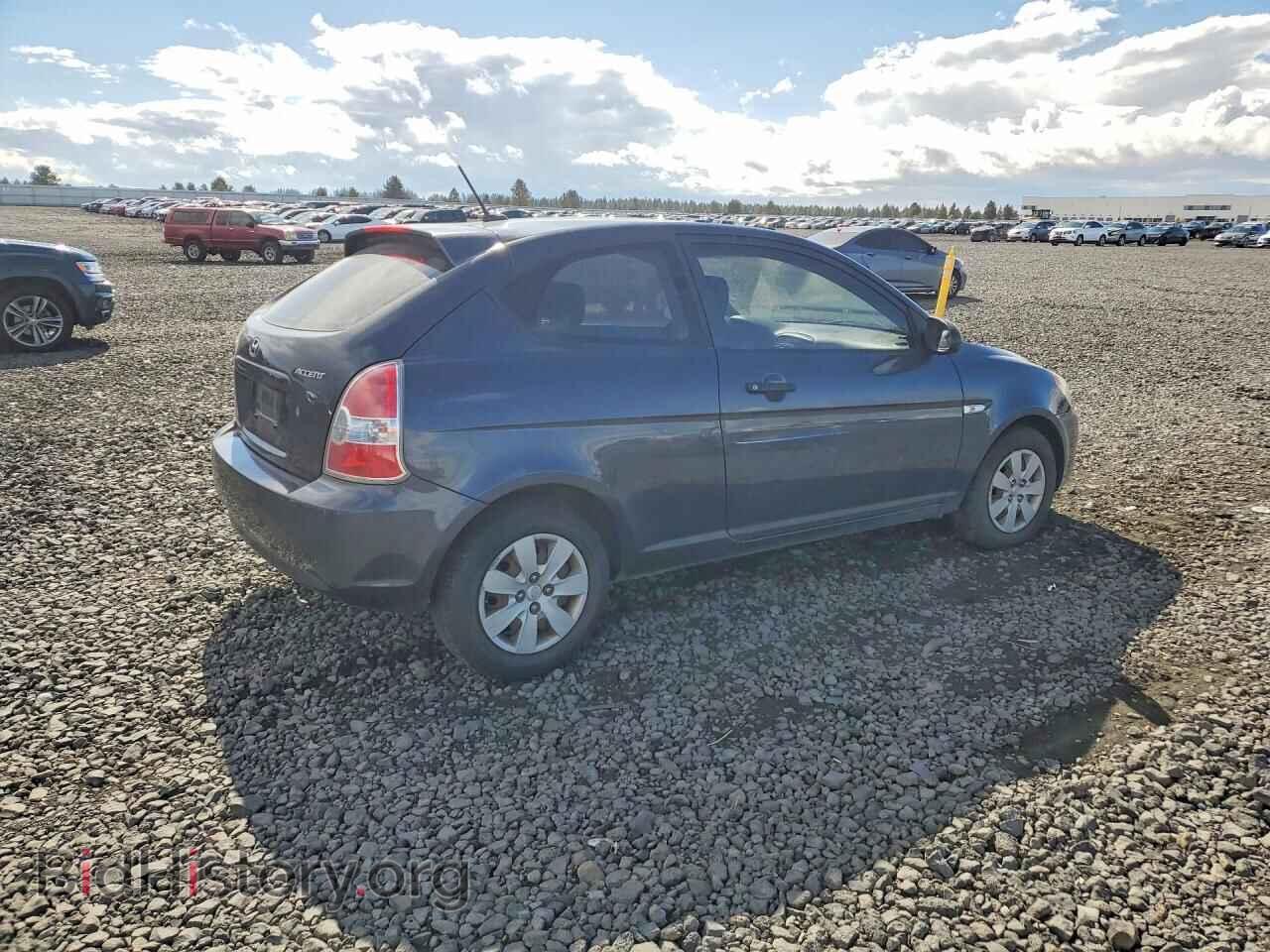 2008 HYUNDAI ACCENT - VIN: KMHCM36C78U093555 - Фото 3