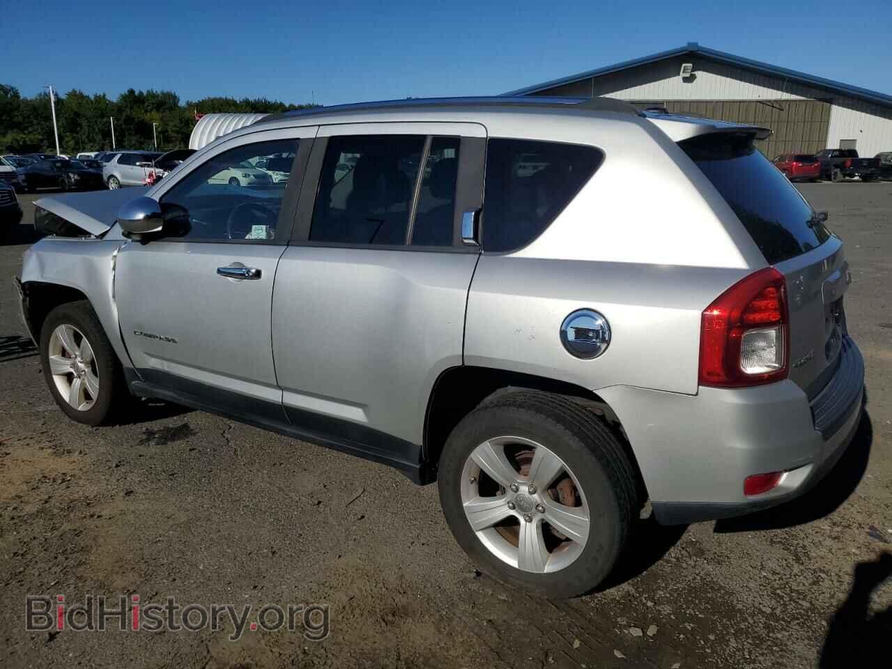 2012 JEEP COMPASS - VIN: 1C4NJDEB7CD620166 - Photo 2