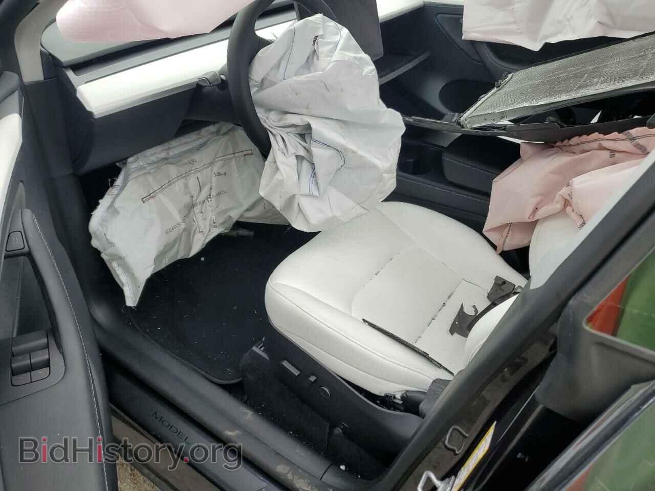 2024 TESLA MODEL Y - VIN: 7SAYGDEF7RF049037 - Фото 8