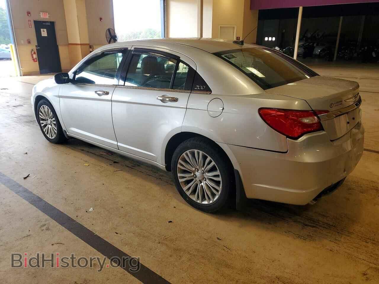2012 CHRYSLER 200 - VIN: 1C3CCBCG8CN124201 - Фото 2