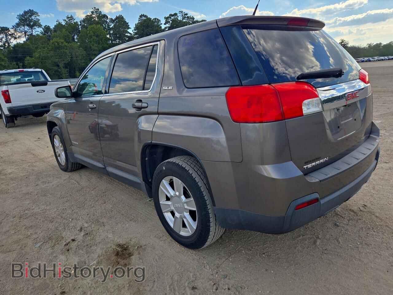 2011 GMC TERRAIN - VIN: 2CTALMEC2B6228943 - Photo 2
