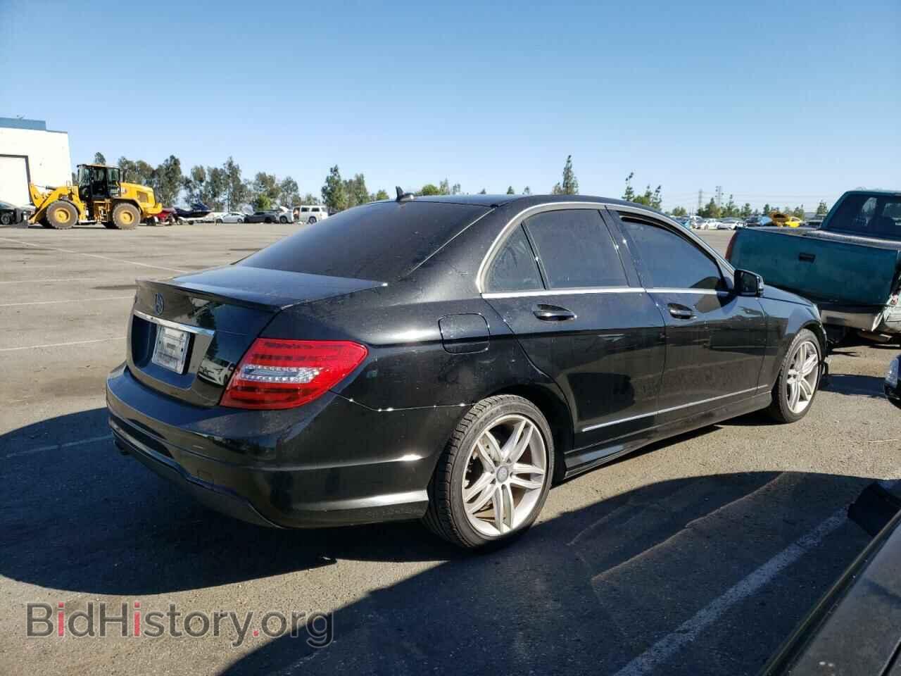 2014 MERCEDES-BENZ C-CLASS - VIN: WDDGF4HB8EG194663 - Фото 3