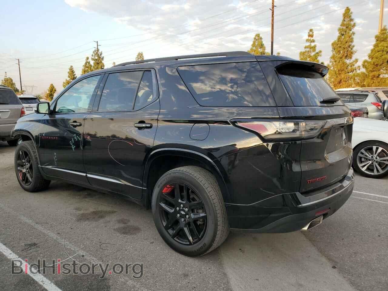 2020 CHEVROLET TRAVERSE - VIN: 1GNERKKW8LJ217536 - Фото 2