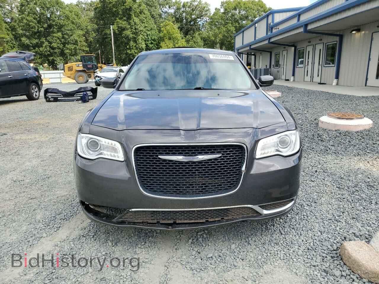 2017 CHRYSLER 300 - VIN: 2C3CCARG3HH647949 - Фото 5