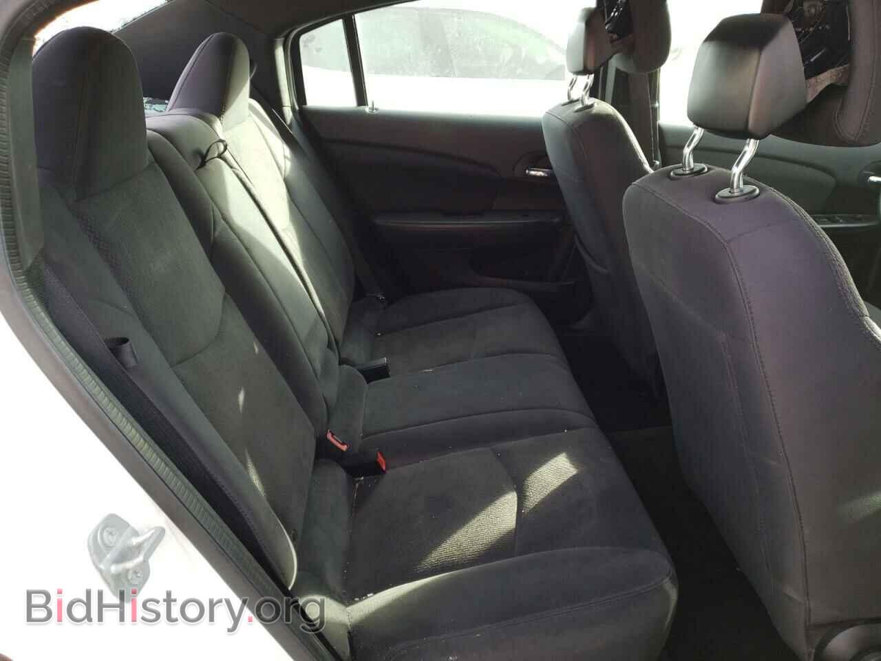 2014 CHRYSLER 200 - VIN: 1C3CCBAB2EN205057 - Фото 6