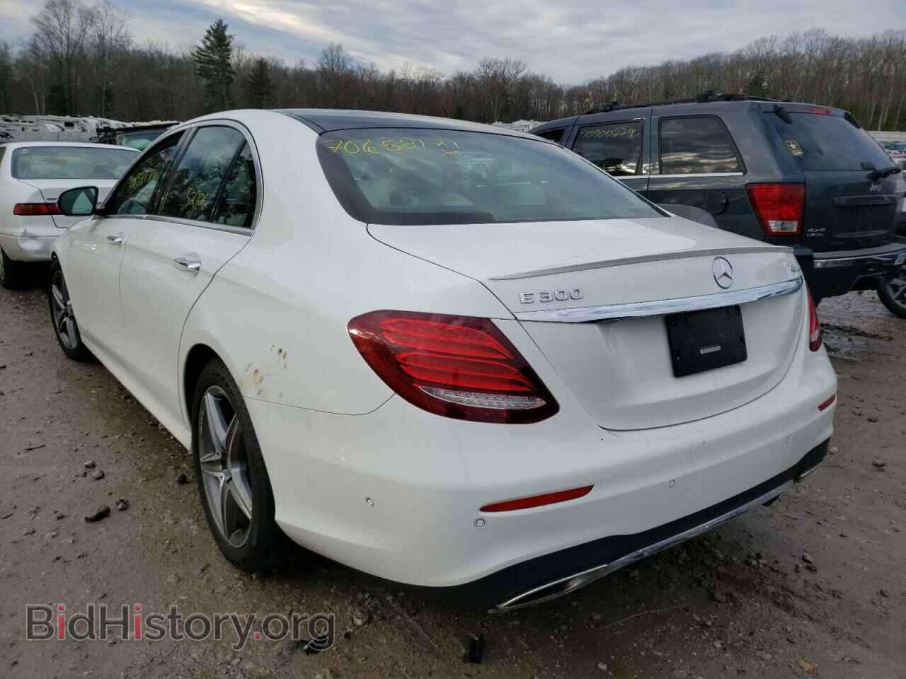 2017 MERCEDES-BENZ E-CLASS - VIN: WDDZF4KB7HA044570 - Фото 3
