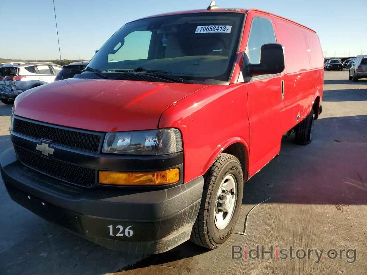 Photo 1GCWGAFP5M1215678 - CHEVROLET EXPRESS 2021