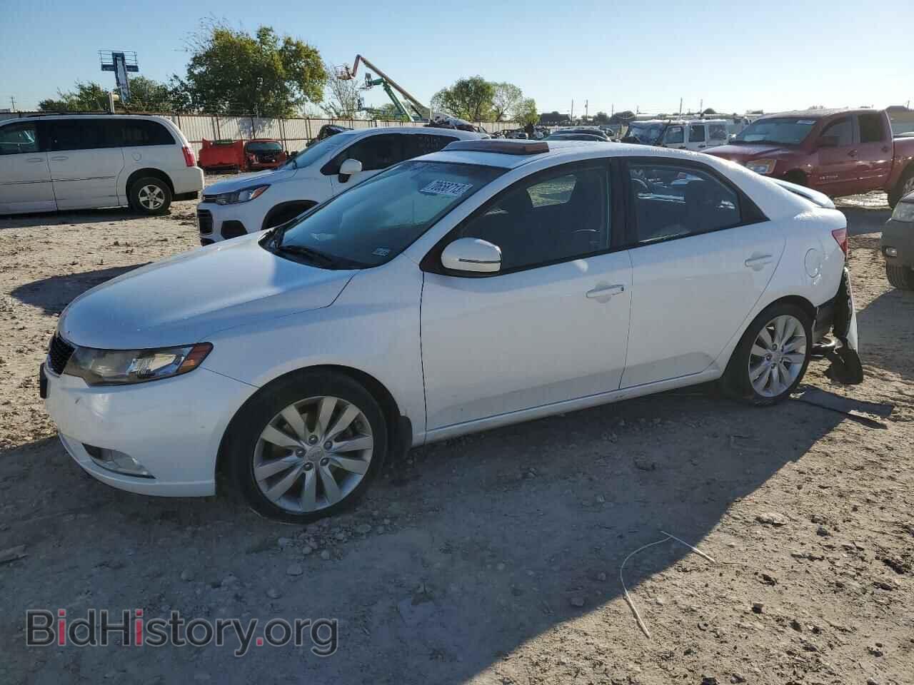 Фотография KNAFW4A38D5678154 - KIA FORTE 2013
