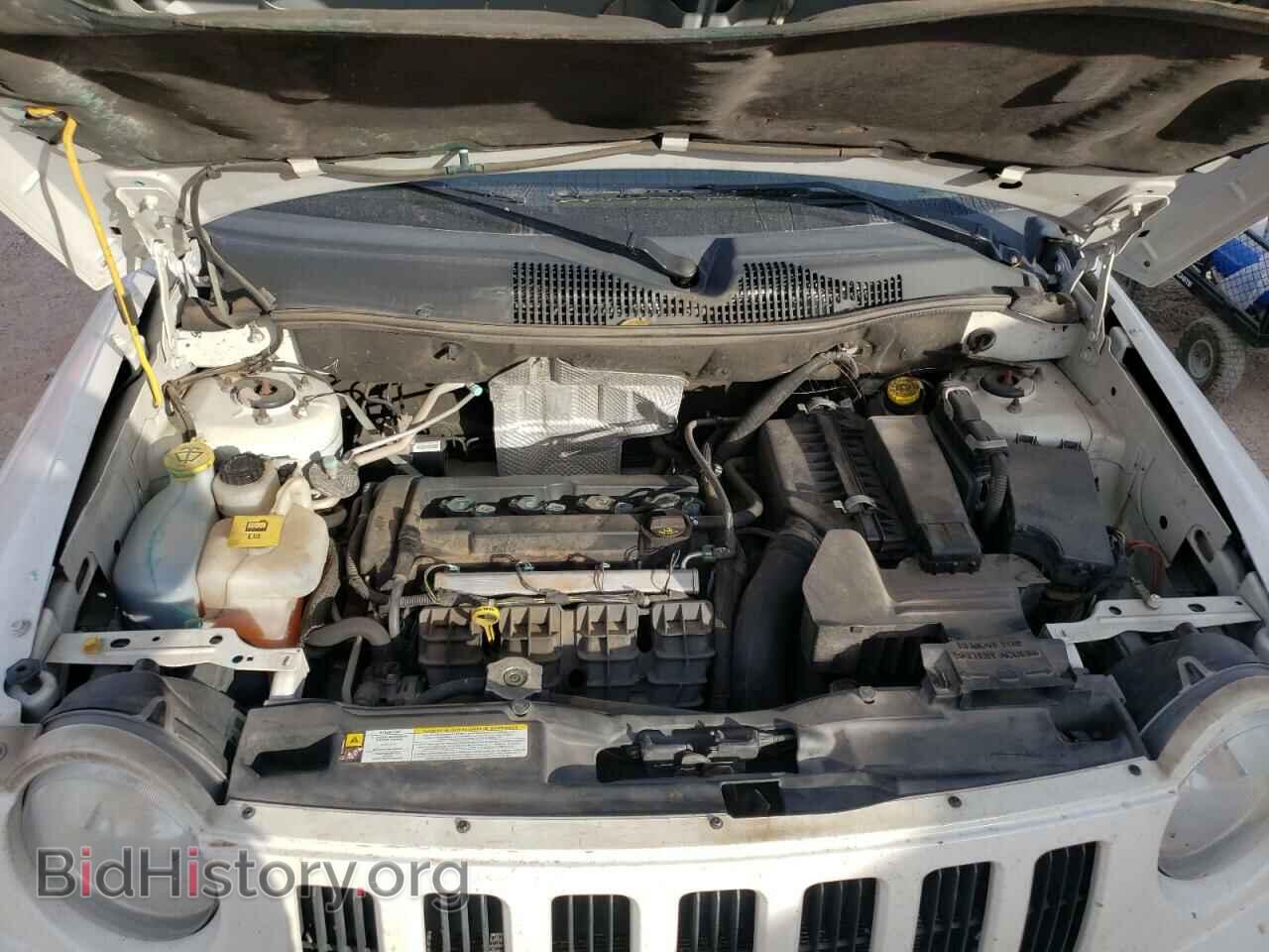 2010 JEEP COMPASS - VIN: 1J4NT4FA3AD515793 - Photo 7