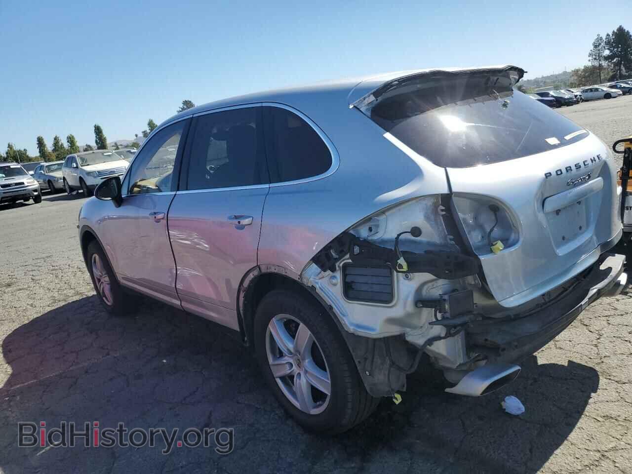 2011 PORSCHE CAYENNE - VIN: WP1AB2A2XBLA47949 - Photo 2