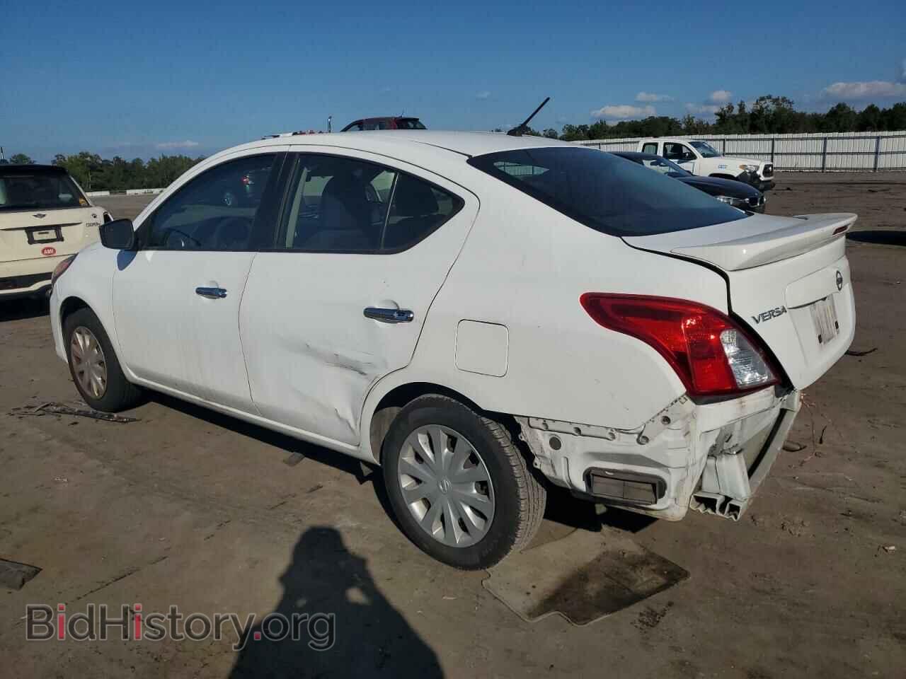 2017 NISSAN VERSA - VIN: 3N1CN7AP9HK446108 - Фото 2