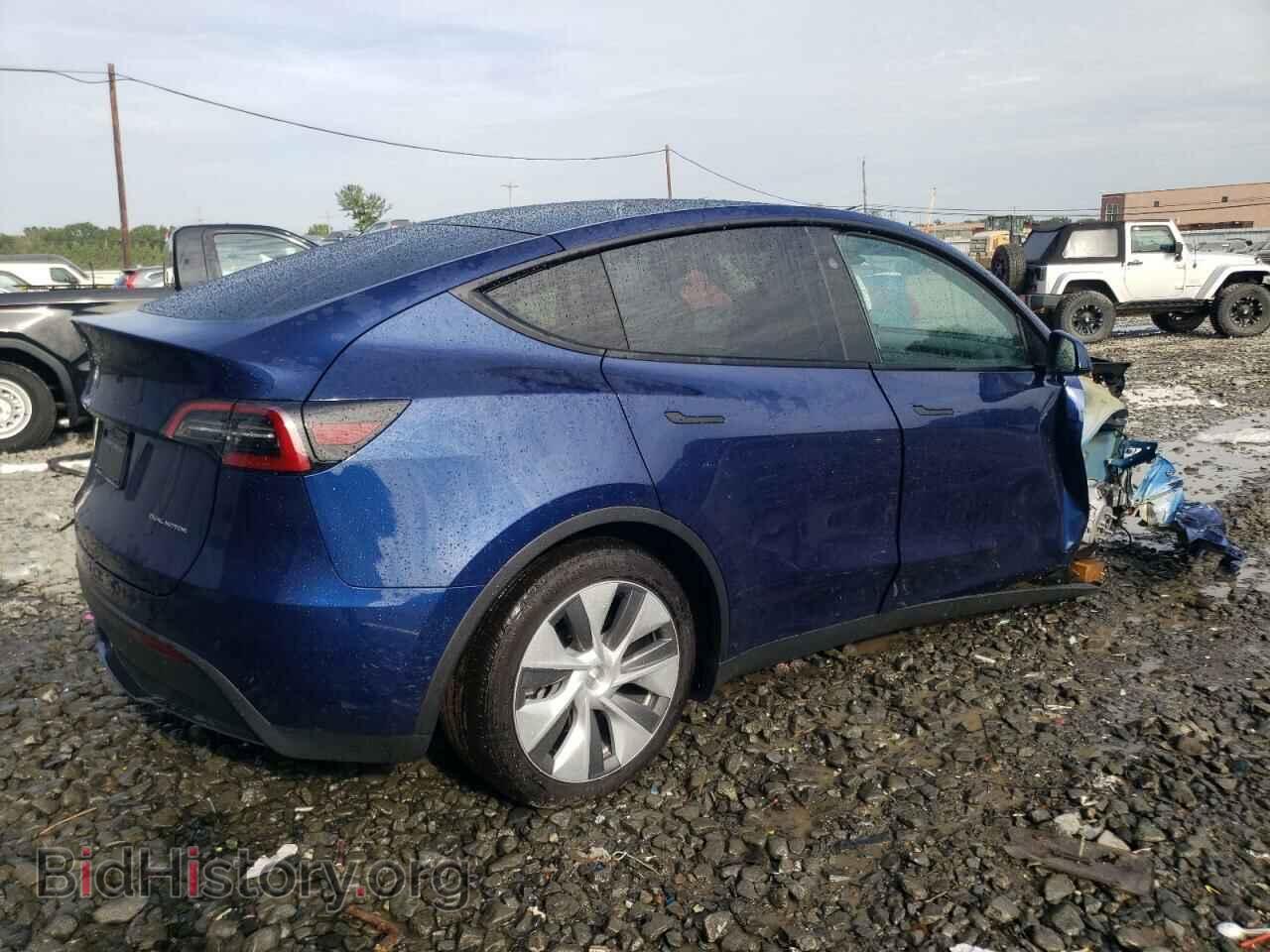 2024 TESLA MODEL Y - VIN: 7SAYGDEE6RF076687 - Фото 3