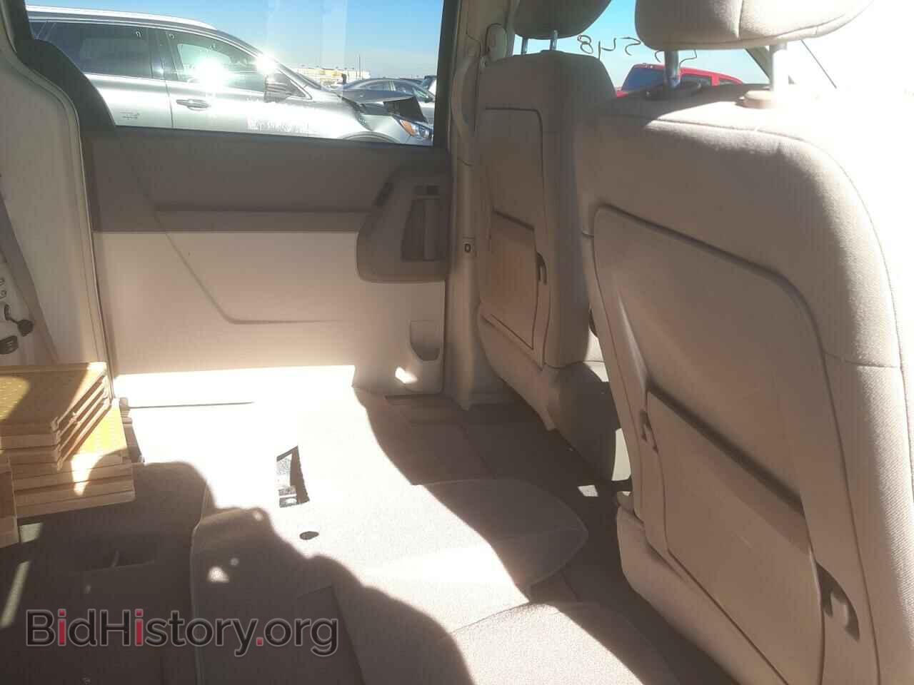 2008 CHRYSLER MINIVAN - VIN: 2A8HR54P68R682096 - Фото 6