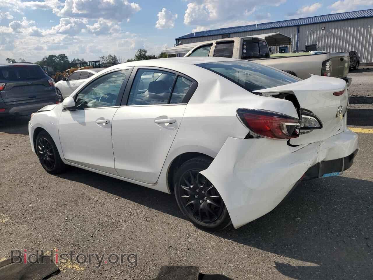 2011 MAZDA 3 - VIN: JM1BL1UG9B1421449 - Фото 2