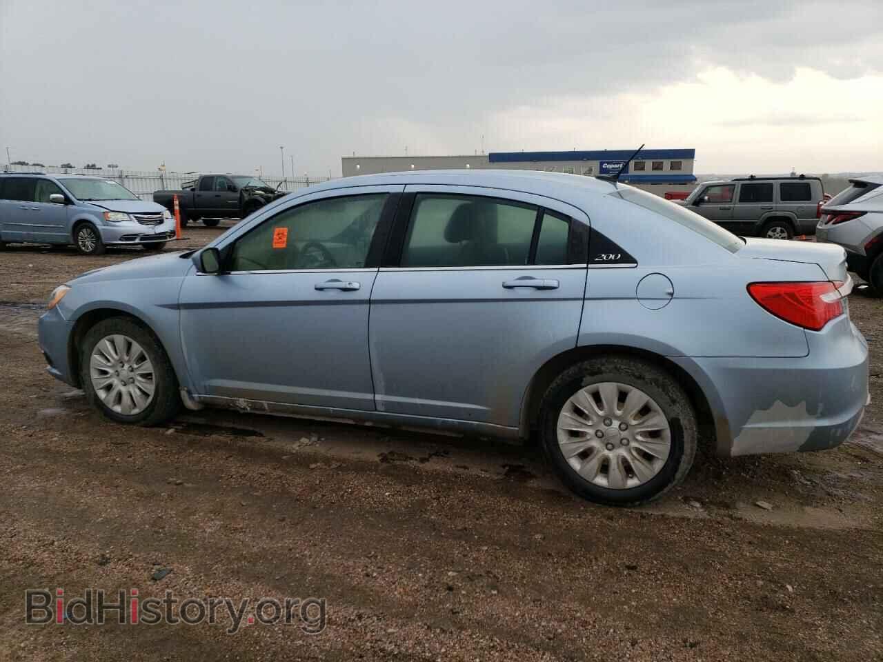 2013 CHRYSLER 200 - VIN: 1C3CCBAB8DN561706 - Фото 2