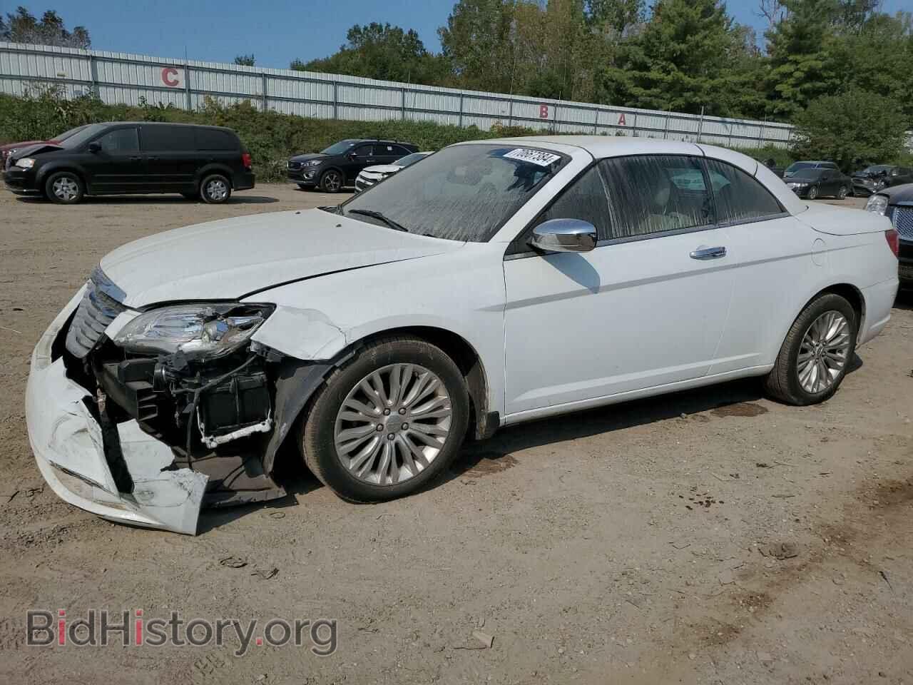 Photo 1C3BCBFG8EN137976 - CHRYSLER 200 2014