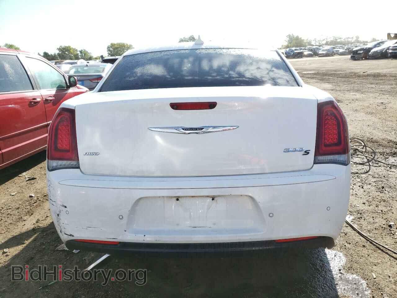 2016 CHRYSLER 300 - VIN: 2C3CCAGG3GH176077 - Фото 6