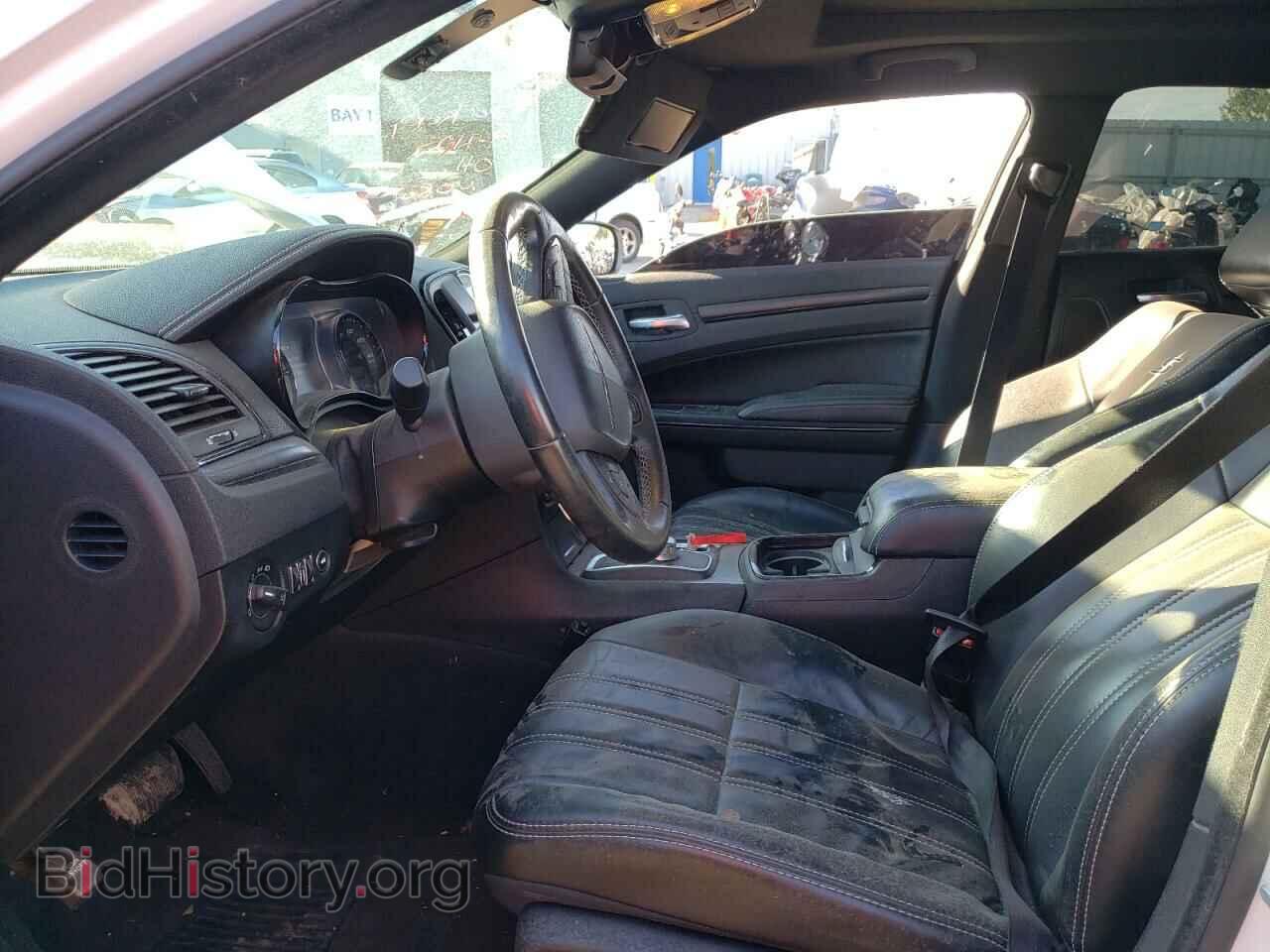 2016 CHRYSLER 300 - VIN: 2C3CCAGG3GH176077 - Фото 7