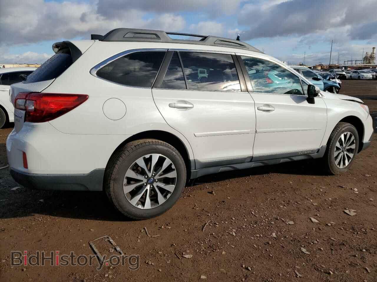 2017 SUBARU OUTBACK - VIN: 4S4BSANC7H3372002 - Photo 3