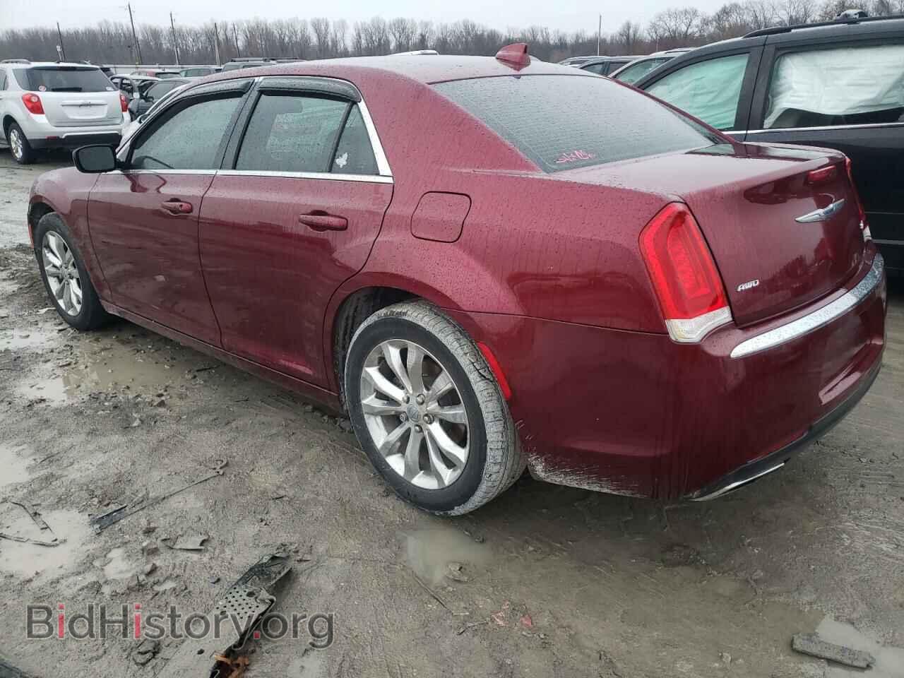 2016 CHRYSLER 300 - VIN: 2C3CCARG8GH270789 - Фото 2