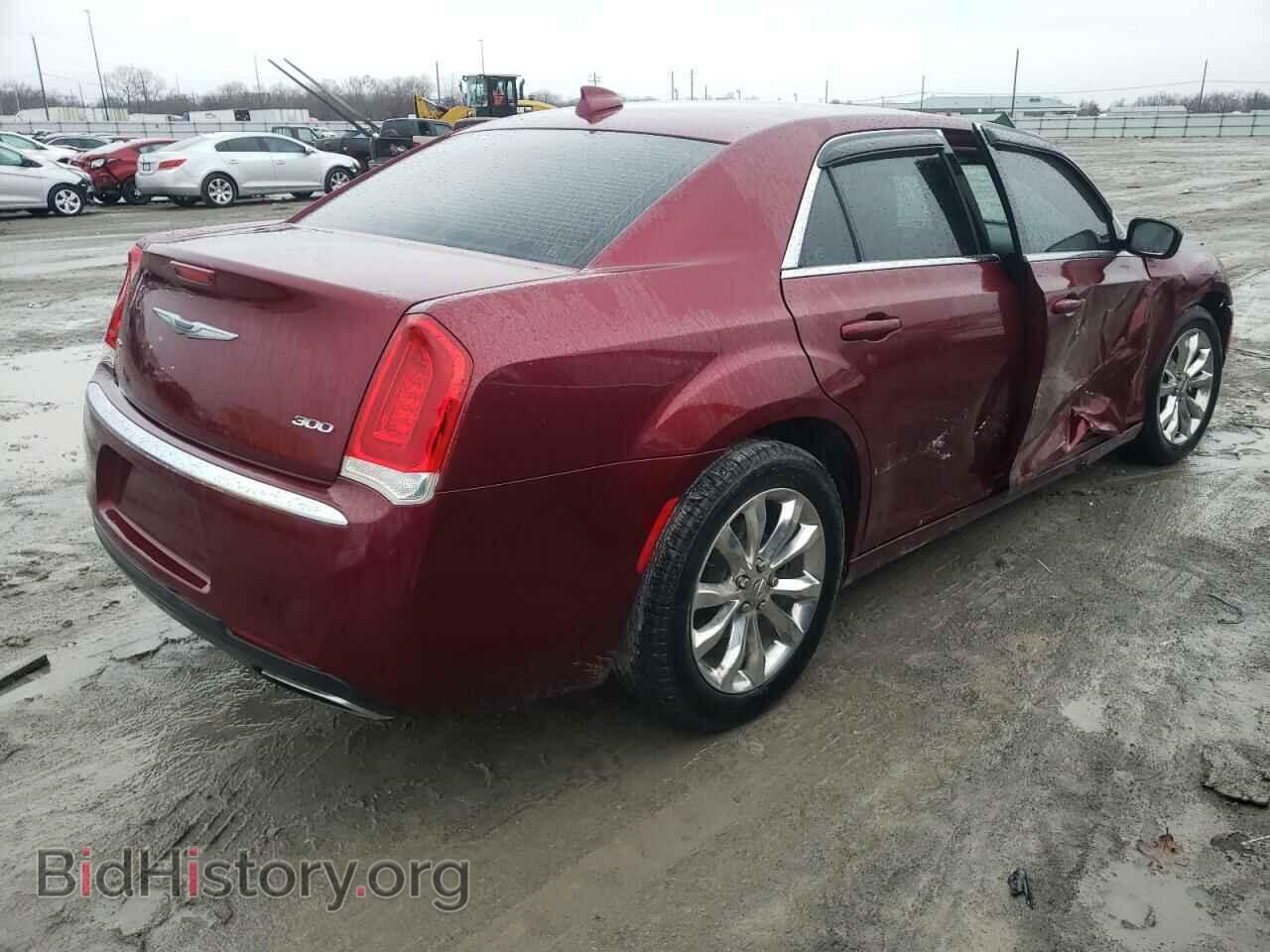 2016 CHRYSLER 300 - VIN: 2C3CCARG8GH270789 - Фото 3