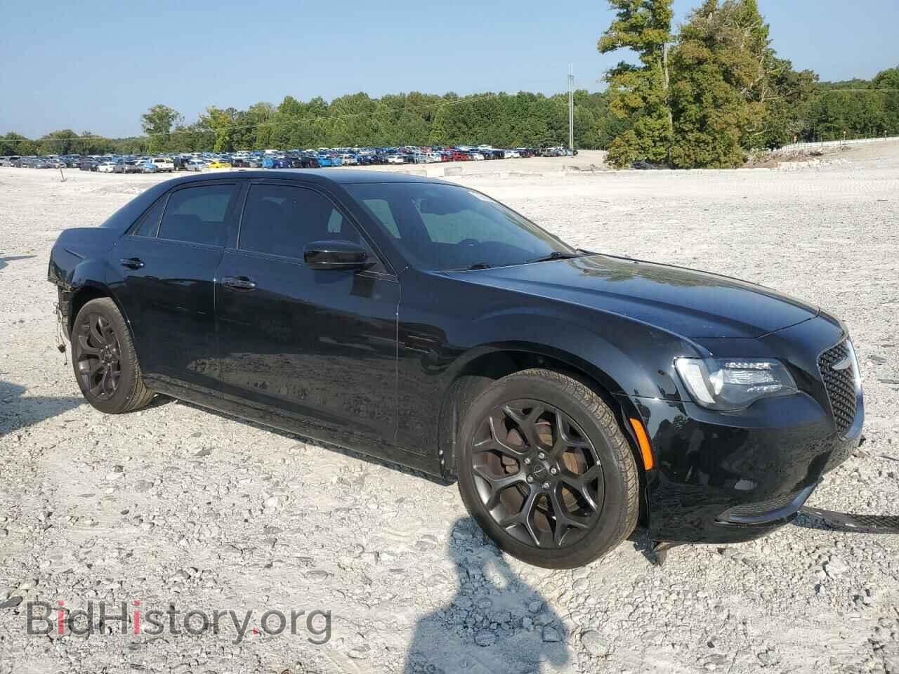 2019 CHRYSLER 300 - VIN: 2C3CCAAG4KH601887 - Фото 4