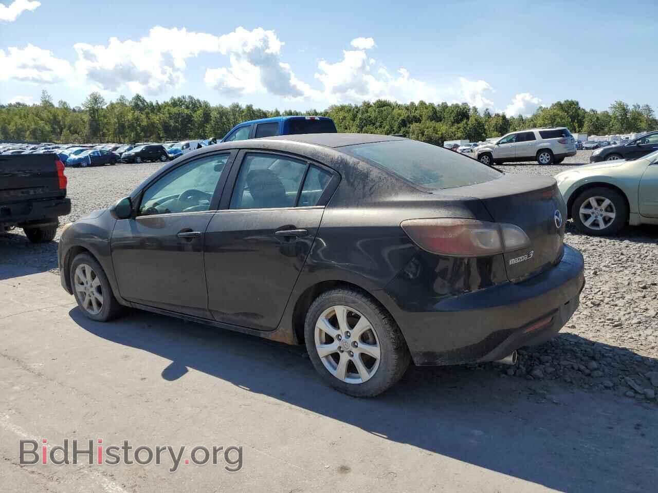 2011 MAZDA 3 - VIN: JM1BL1VG3B1375812 - Фото 2