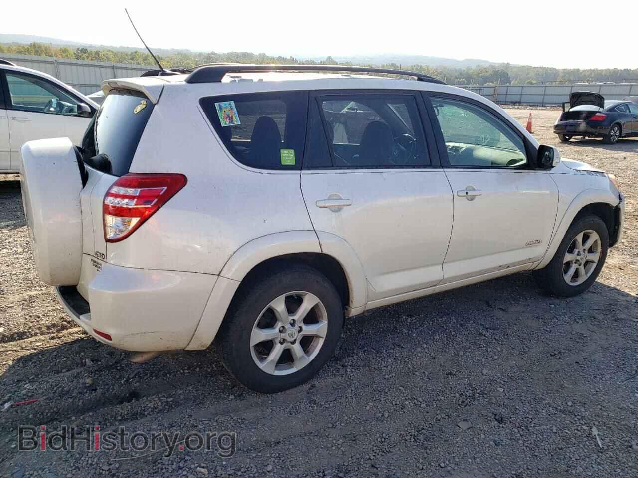 2011 TOYOTA RAV4 - VIN: 2T3DF4DV5BW154442 - Фото 3