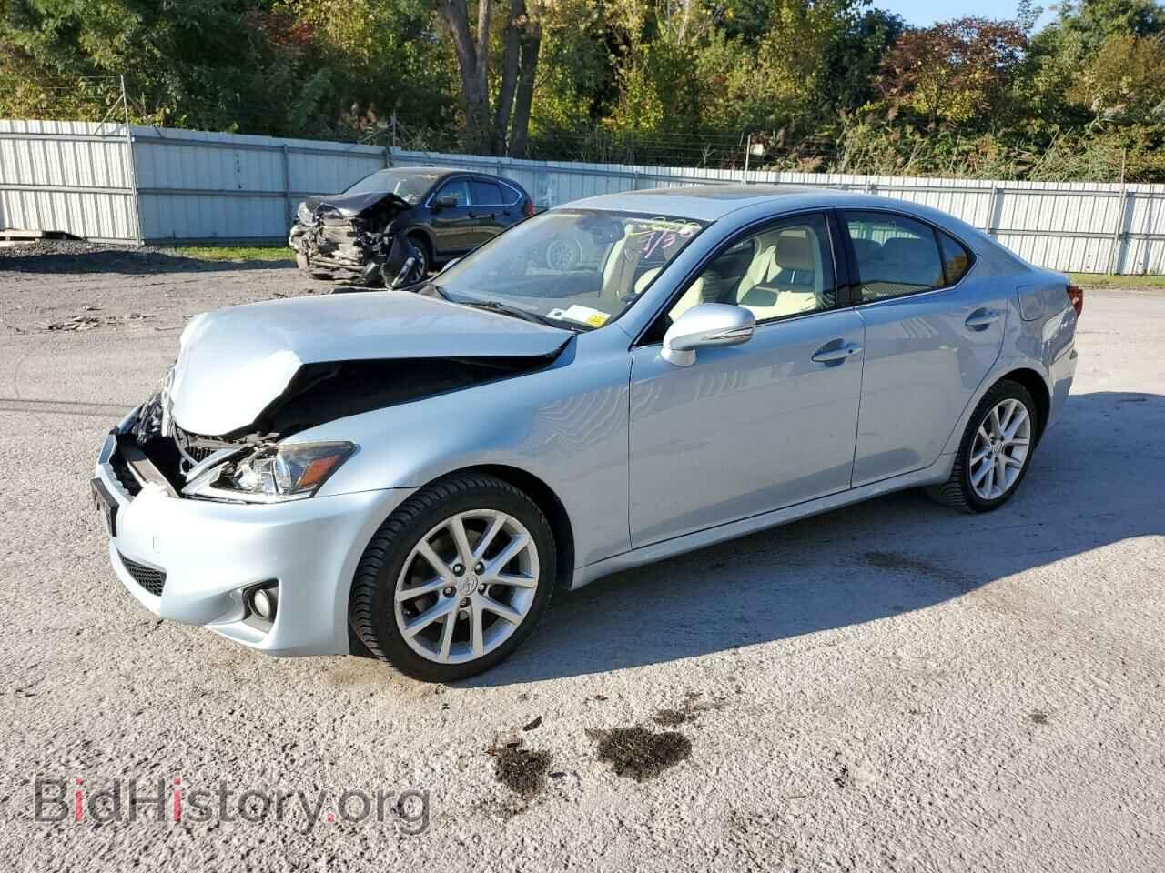 Photo JTHCF5C24C5054901 - LEXUS IS 2012