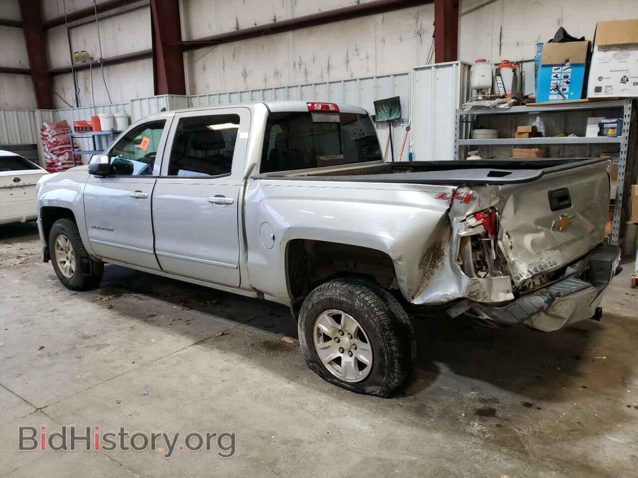 2017 CHEVROLET SILVERADO - VIN: 3GCUKREC4HG509843 - Фото 2
