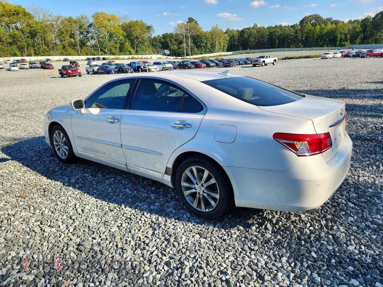 2011 LEXUS ES350 - VIN: JTHBK1EG1B2436571 - Photo 2