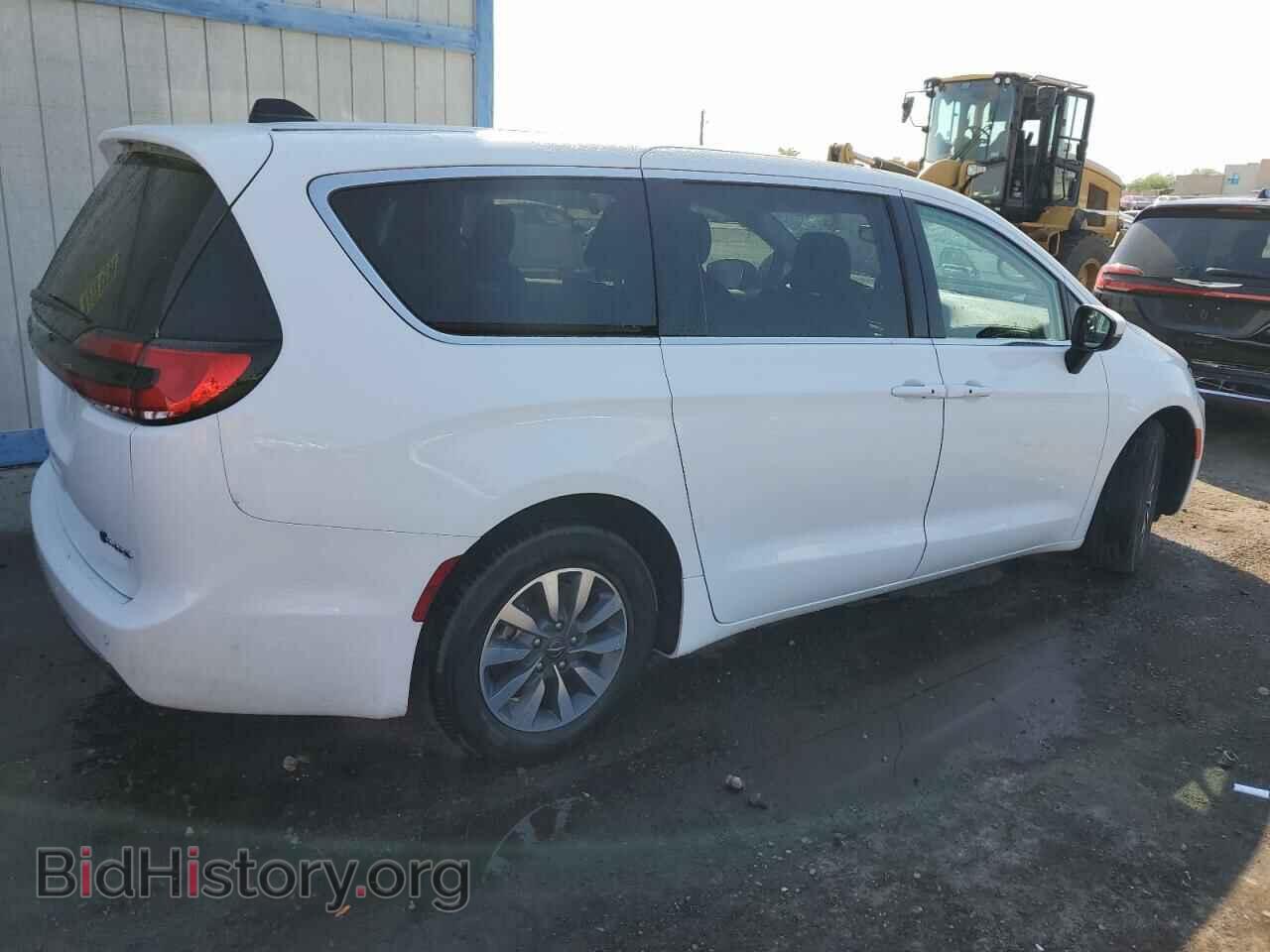 2023 CHRYSLER PACIFICA - VIN: 2C4RC1L76PR554396 - Фото 3