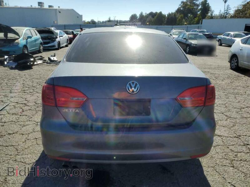 2011 Volkswagen JETTA (VIN 3VW2K7AJ2BM026227) — photo 6 of 12
