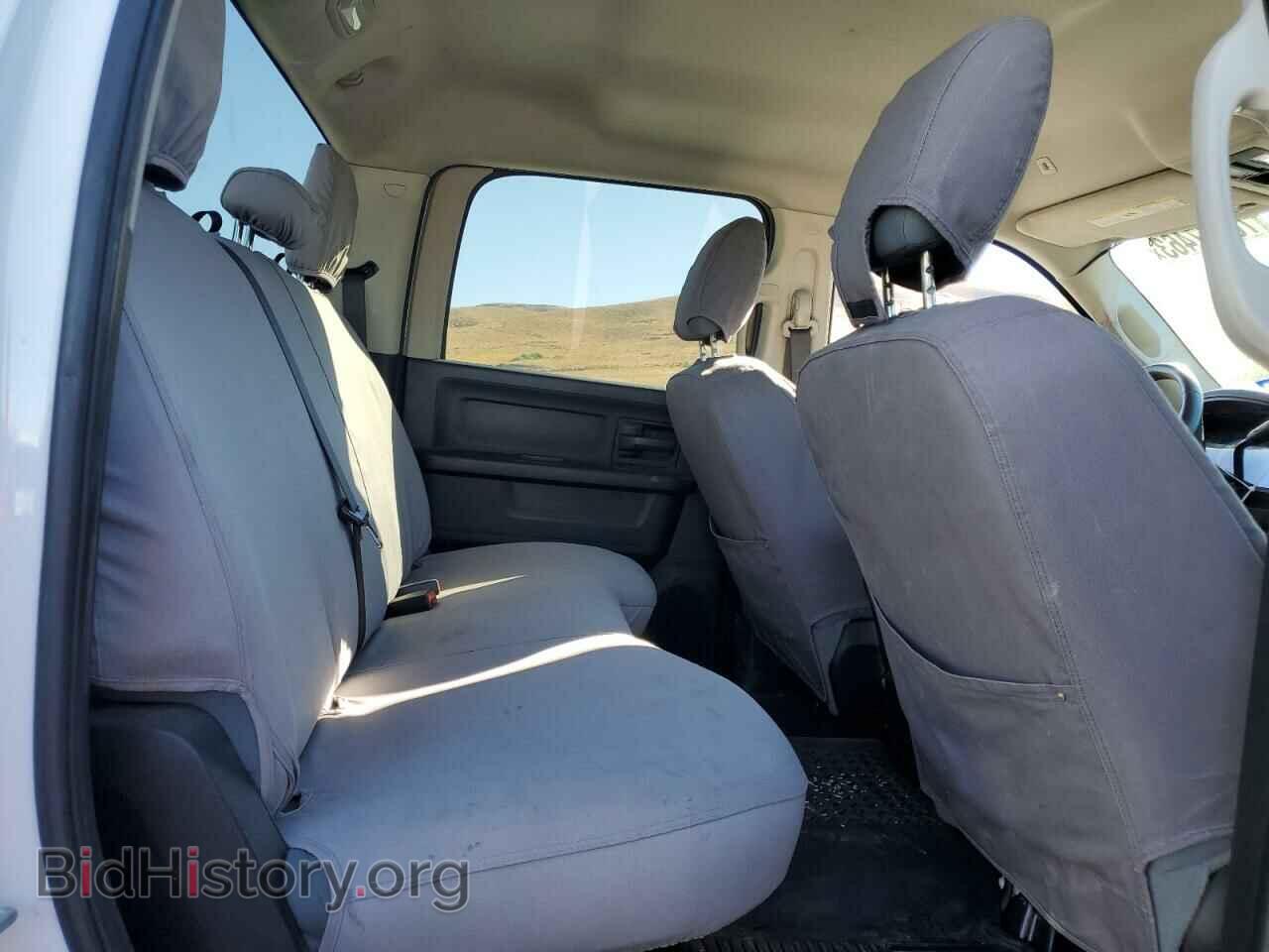 2018 RAM All Models - VIN: 3C6UR5CL7JG358968 - Photo 10
