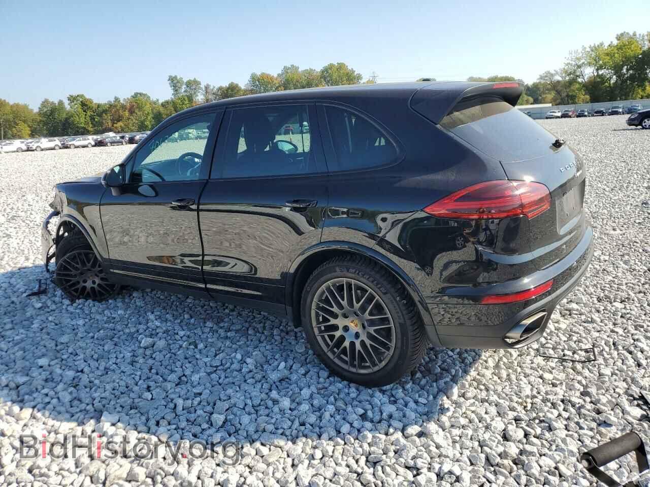 2017 PORSCHE CAYENNE - VIN: WP1AA2A29HKA81818 - Фото 2