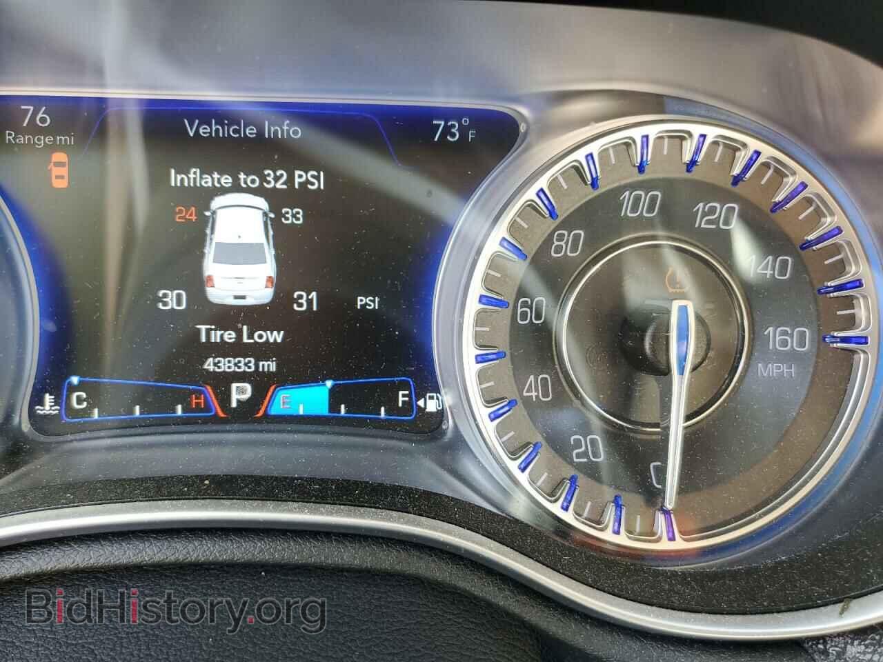 2017 CHRYSLER 300 - VIN: 2C3CCAET2HH603704 - Фото 9